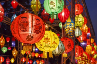 What event marks the end of the Chinese New Year?